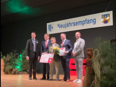 Übergabe Sparkassen Ehrenpreis an Bodo Buchholz Übergabe Sparkassen Ehrenpreis an Bodo Buchholz