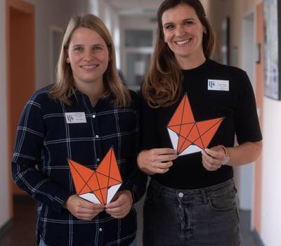 (v. l.) Laura Thiem und Aline Fürste