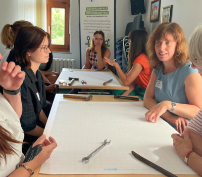 Frauen in die Politik Frauen in die Politik