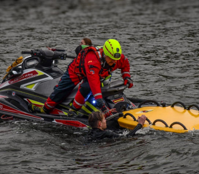 Einsatzkräfte proben Ernstfall an der Doppelsparschleuse Hohenwarthe