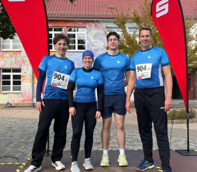 (v. l.) Jean Mädicke, Nina Schoof, Marvin Reiter und Landrat Dr. Steffen Burchhardt (v. l.) Jean Mädicke, Nina Schoof, Marvin Reiter und Landrat Dr. Steffen Burchhardt